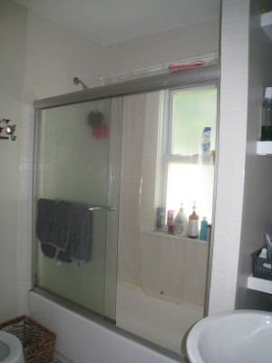 164Willow2bath_3.JPG