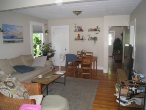 164Willow2livingroom.JPG